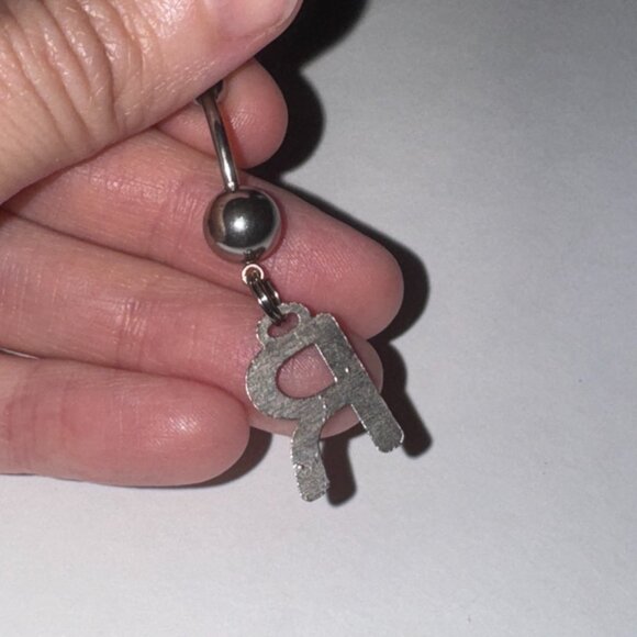 Lavender Gem Letter R Dangle Belly Ring - Picture 11 of 11